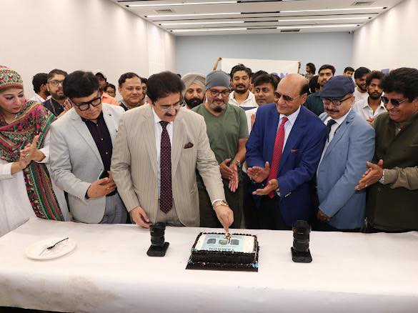 Tamron Japan Celebrates Success with Marwah Studios; Inspires Young Photographers at AAFT