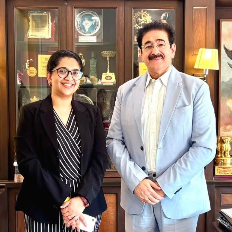 AAFTian Avantika Kansal Presented with IFTC Membership
