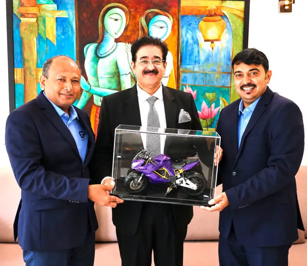 EcoPlanet Motors Presents First Electric Motorcycle Prototype to ICMEI at Marwah Studios
