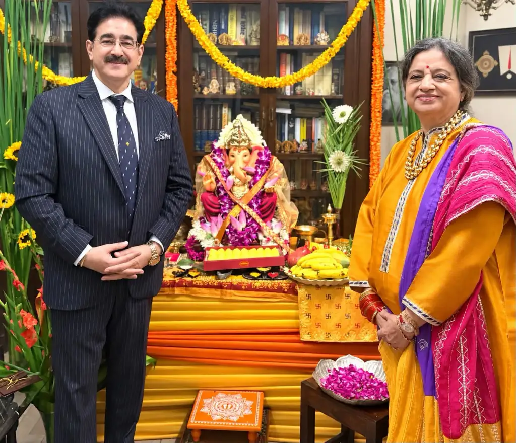 Ganesh Chaturthi Celebrated with Devotion and Grandeur; Dr. Sandeep Marwah Joins Spiritual Evening in New Delhi